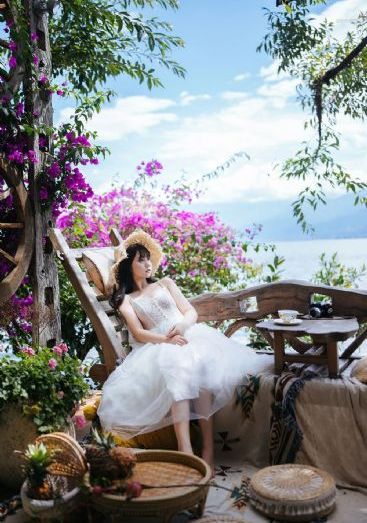 美女与_高清超清在线观看